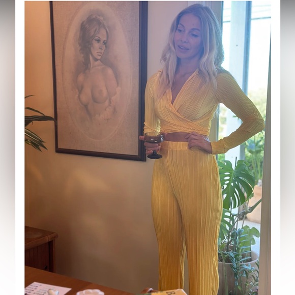 Stoned Immaculate “Fox on the Run” set in yellow size L - Picture 11 of 12